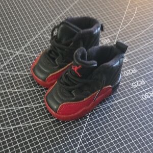 Nike Kids Black and Red Sneakers